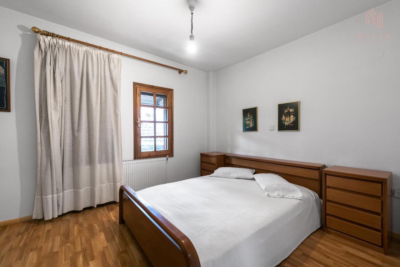 Classico, Nilie Hospitality Mgmt Foustani Bagian luar foto